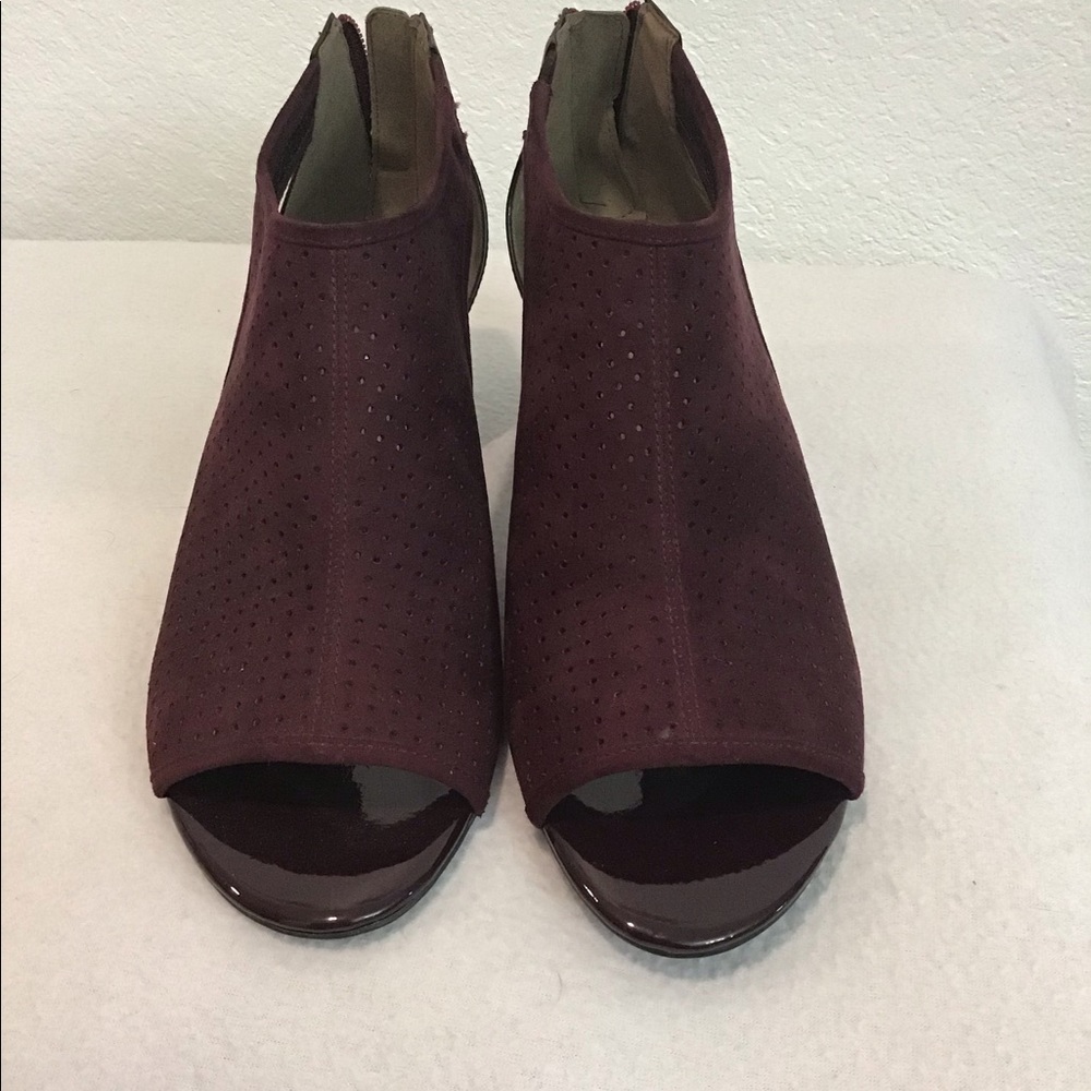BANDOLINO burgundy shoes